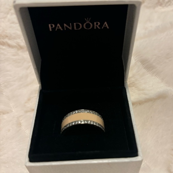 Hearts of Pandora ring - Picture 2 of 5